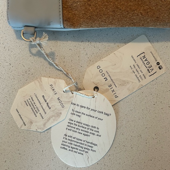 Vegan Leather & Corkscrew Crossbody & Clutch! - Picture 8 of 10